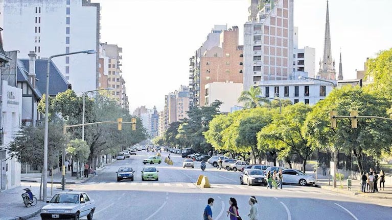Cortes en Hipólito Yrigoyen y en Nueva Córdoba por la visita de Milei.