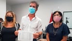Cossar y el listado de nombres que presentó para exigir explicaciones.
