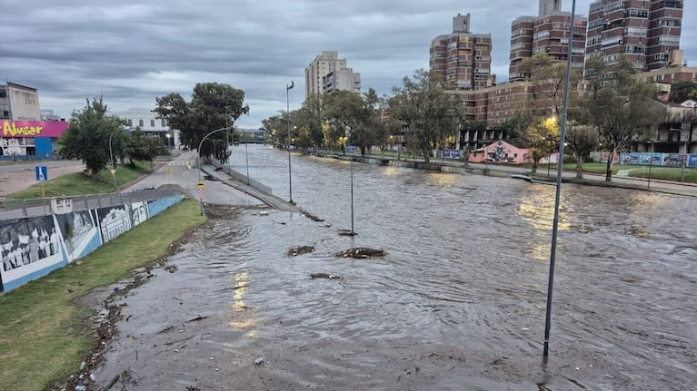 Costanera cerrada.