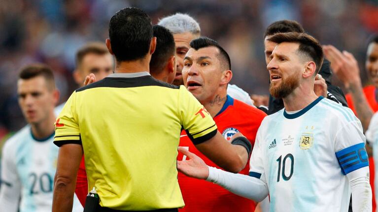 "Creo que fue por lo que dije", advirtió Messi sobre la expulsión.