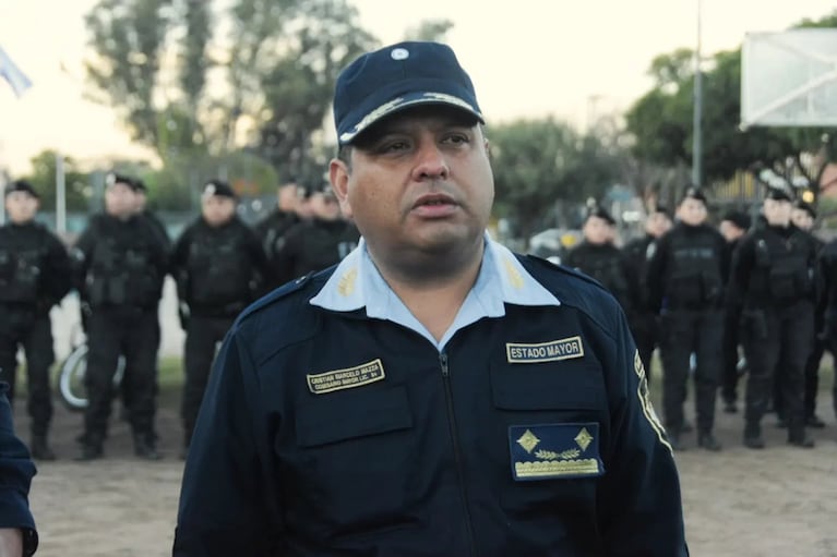 Cristian Mazza lideró y participó de operativos policiales hasta último momento.