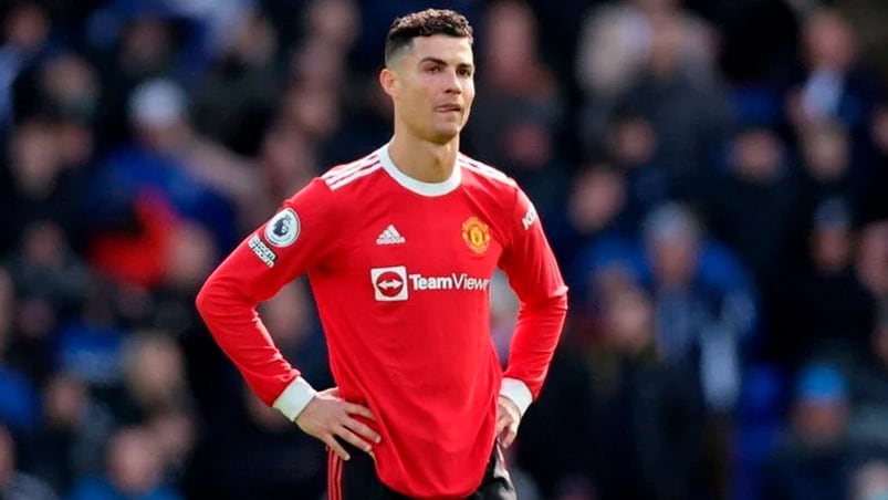 Cristiano Ronaldo salió enfurecido de la cancha.