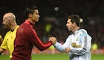 Cristiano y Messi, dos leyendas que marcan una era en el fútbol.