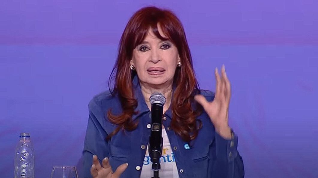 Cristina Kirchner criticó el plan de Javier Milei y Luis Caputo: “Un pastelito está dos lucas, ¿qué te pasa?”