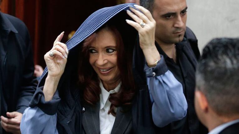 Cristina Kirchner denunciada por el prestigioso diario Le Monde.