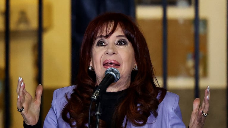 Cristina Kirchner durante en el acto en la sede del PJ previo al fallo de la Corte Suprema.