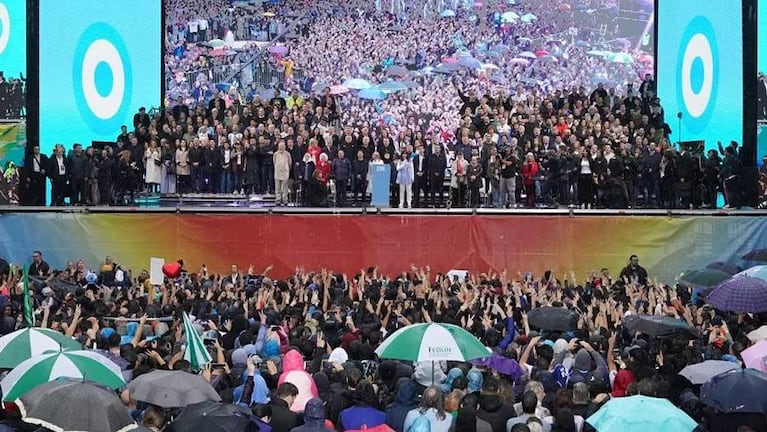 Cristina Kirchner en Plaza de Mayo: "Este gobierno es mejor que el que hubiera sido otro de Macri"