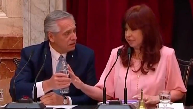 Cristina Kirchner no le acptó agua a Alberto Fernánez.