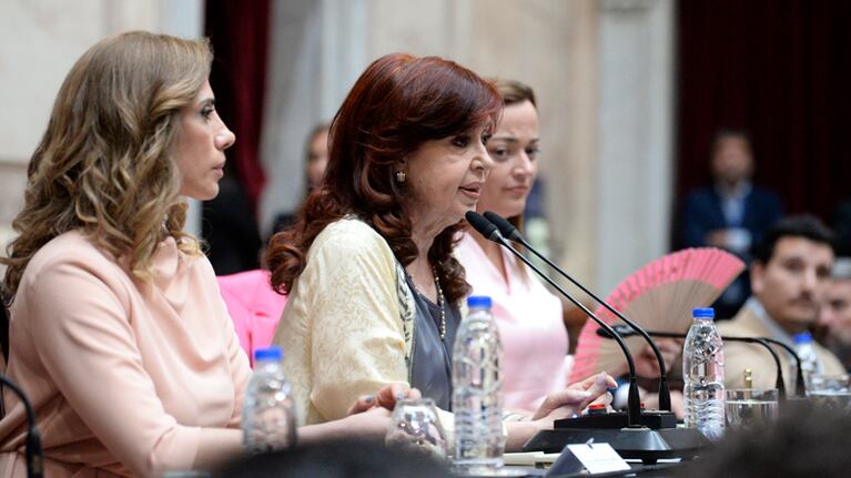 Cristina Kirchner recordó una charla en la que defendió la emisión monetaria.