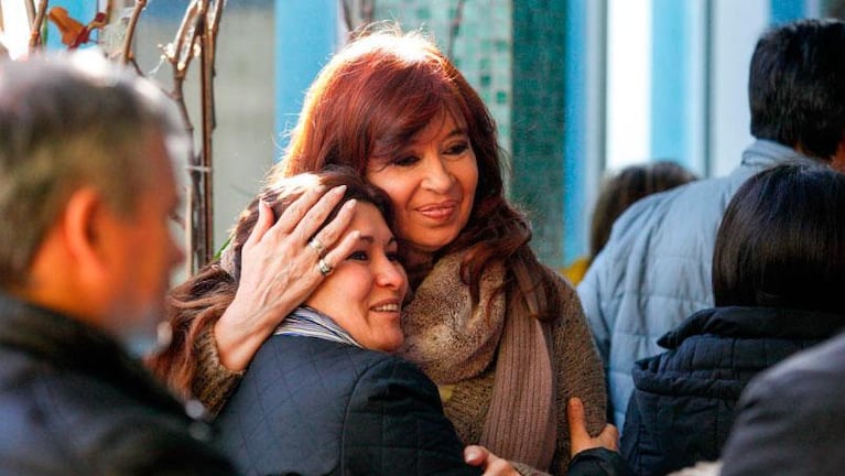 Cristina votó en Santa Cruz sin hablar con la prensa