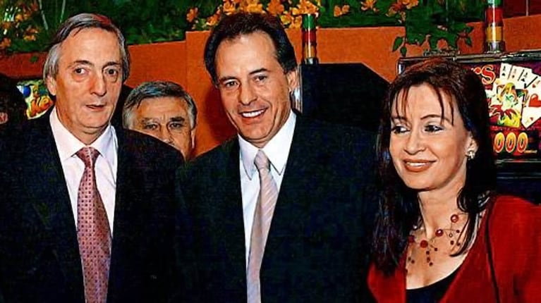Cristóbal López junto al matrimonio Kirchner, en la inauguración de uno de sus casinos.