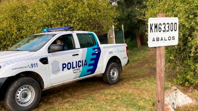 Cuando llegó la policía se encontraron con los dos asaltantes muertos.