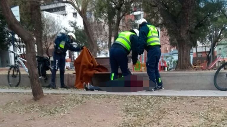 Cuando lo encontraron, el hombre ya estaba fallecido.