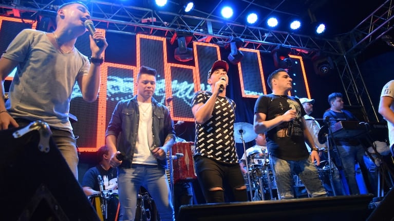 Cuando se trata de colaborar, las bandas siempre están predispuestas. Foto: ElDoce.tv/Dahy Terradas.
