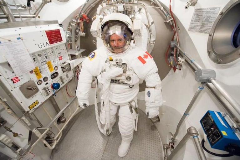Cuánto gana un astronauta de la NASA al año
