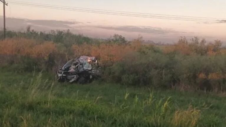 Cuatro muertos en un trágico choque frontal entre un auto y un camión