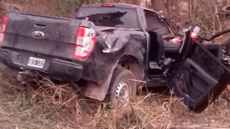 Cuatro personas iban en la camioneta, dos murieron y dos están internados.