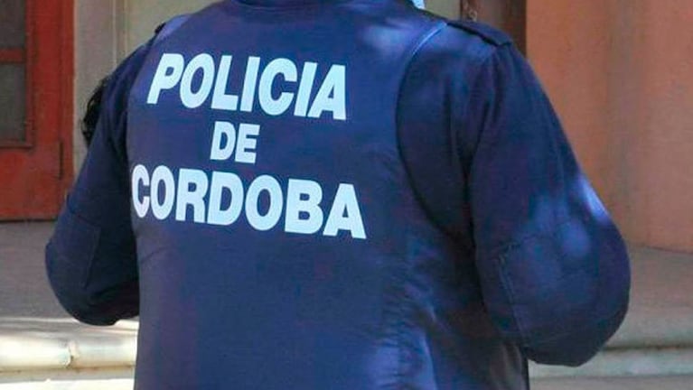 Cuatro policías quedaron en situación pasiva.