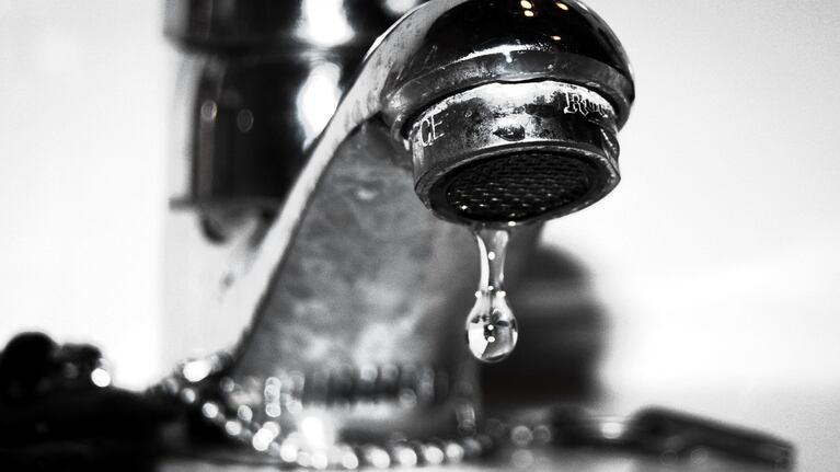 Cuidá el agua, prestá atención a estas señales y realizá revisiones periódicas para verificar el estado de tu cañería.