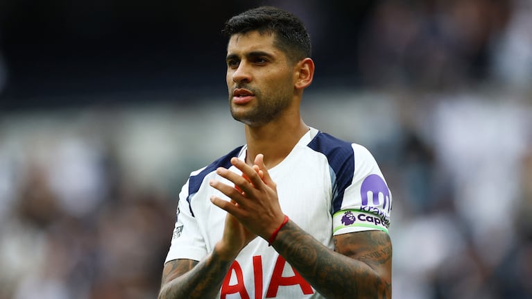 Cuti Romero se despidió del Tottenham. Reuters/Matthew Childs
