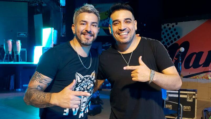 Dale Q' Va se prepara para un bailazo en La Plaza de la Música.