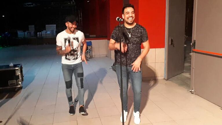 Dale Q`Va en un live exclusivo para Cuarteteando