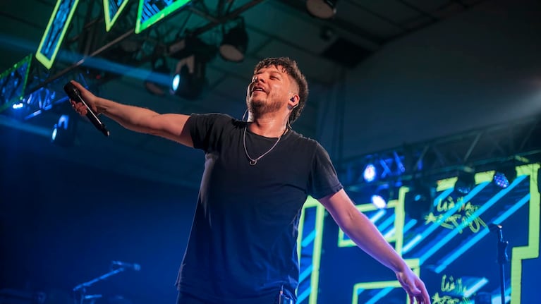 Damián celebra un nuevo aniversario en el Estadio con un show "a la carta".