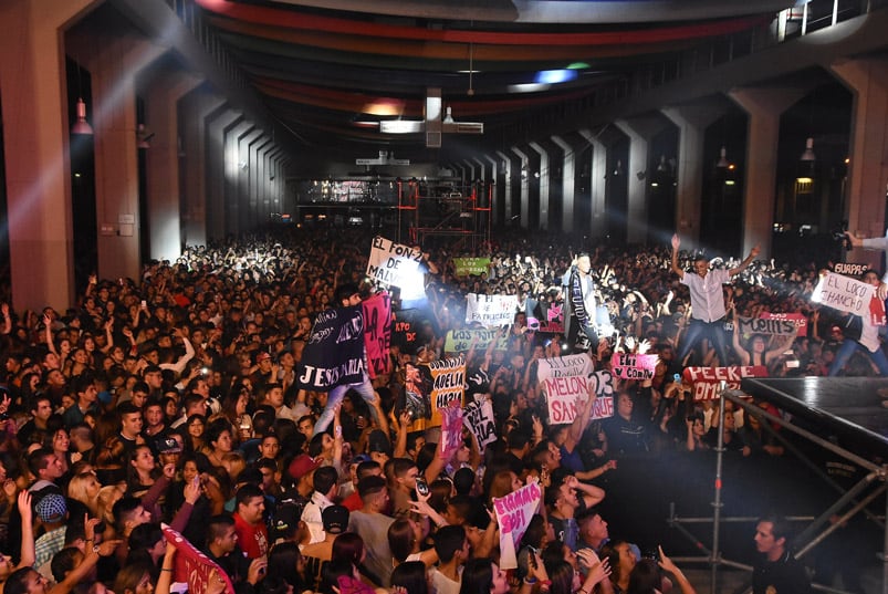 Damián Córdoba festejó sus 30 años ante una multitud. Foto: Maxi López / ElDoce.tv.