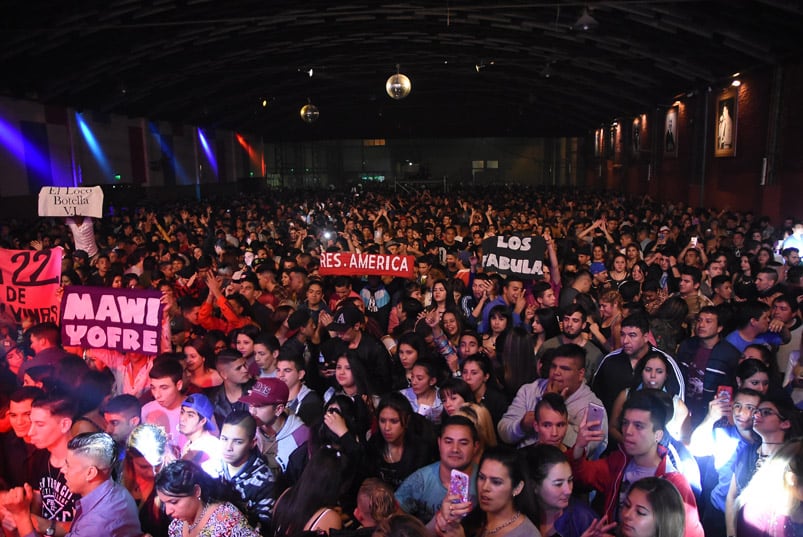 Damián Córdoba grabó en vivo en el Estadio del Centro. Foto: Maxi López / ElDoce.tv.