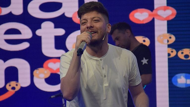 Damián Córdoba presentó su nuevo disco en Cuarteteando.