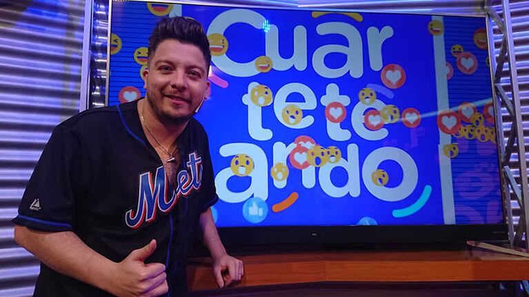 Damián recibe los 32 con la noticia de una nueva nominación a los Premios Gardel.