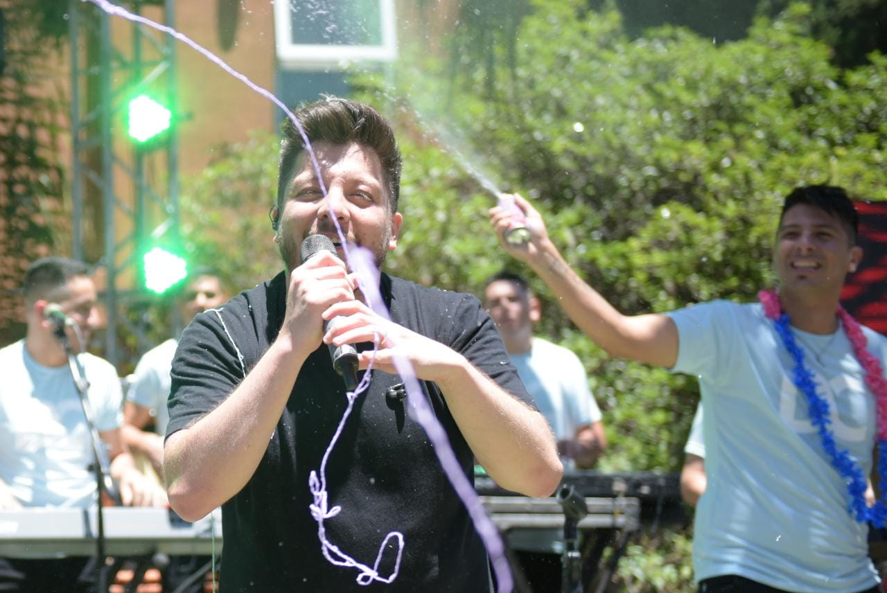 Damián se sumó a los festejos del sitio de cuarteto de Córdoba. Foto: Lucio Casalla / ElDoce.tv.