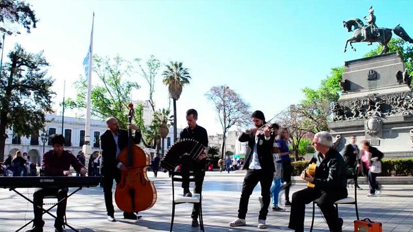 Damián Torres Quinteto, autor del Himno que abre y cierra nuestra transmisión. 