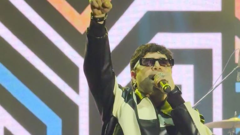 Dani Guardia visitó a Planeador V y sorprendió con su interpretación de “Cuando pase el temblor”