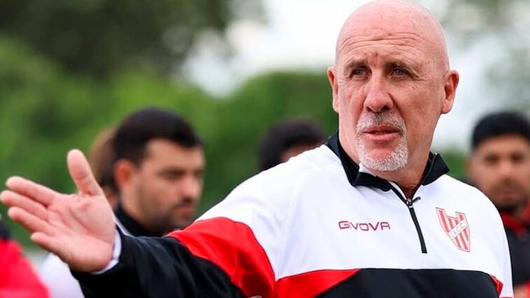 Daniel Oldrá dejó de ser el DT de Instituto.