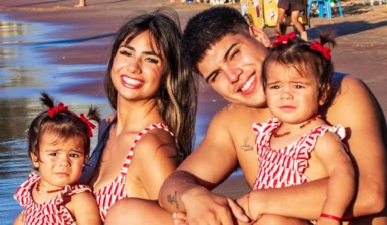 Daniela Celis y Thiago Medina tienen a las gemelas Laia y Aimé.