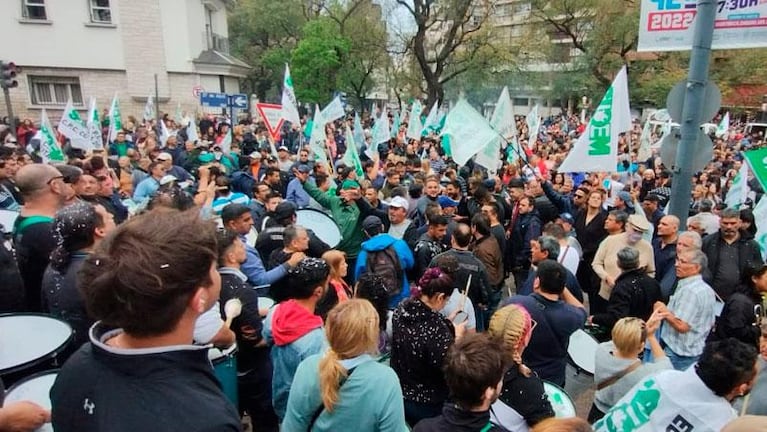 Daniele acusó a la Municipalidad de "cagarles el 30% del salario y pagarlo en negro"