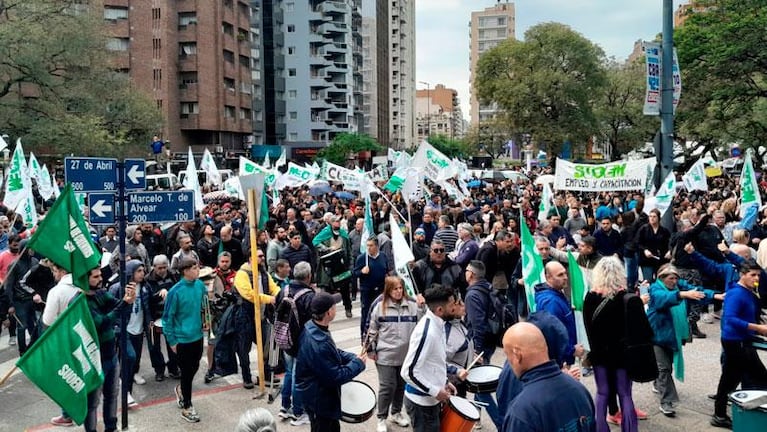 Daniele acusó a la Municipalidad de "cagarles el 30% del salario y pagarlo en negro"