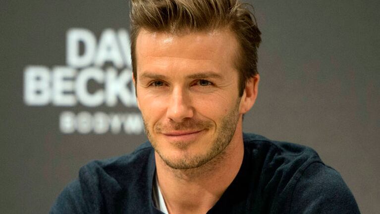 David Beckham tiene 40 años, está casado y tiene cuatro hijos.
