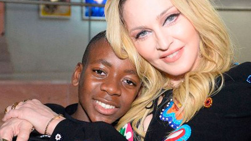 David es el mayor de los cuatro hijos que Madonna adoptó en Africa.