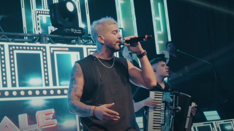 David Ortíz en el estrenó de "Corazón Partío", lo nuevo de Dale Q Va.