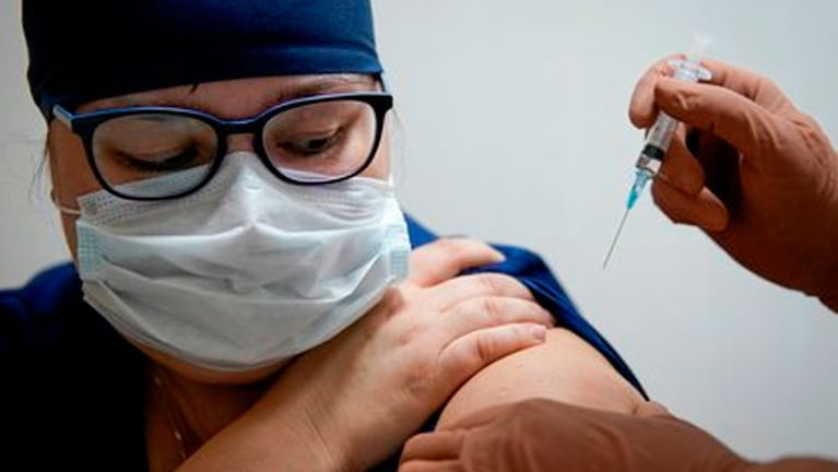 De los médicos consultados en Córdoba, el 97 por ciento quiere colocarse la vacuna Sputnik V.