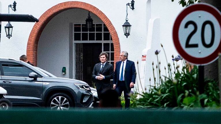 De qué hablaron Milei y Fernández en la reunión clave de transición