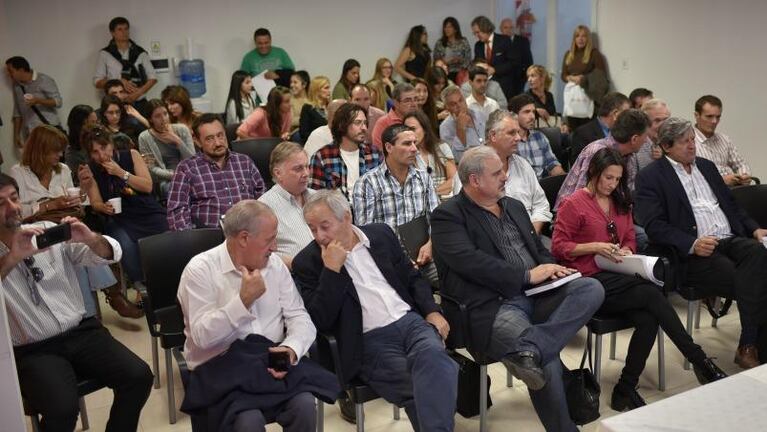 Decara: “No podemos equivocarnos con la Ley de Bosques"