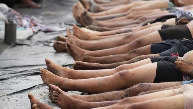 Decenas de cuerpos fueron encontrados por habitantes de favelas de Río de Janeiro tras el megaoperativo policial.