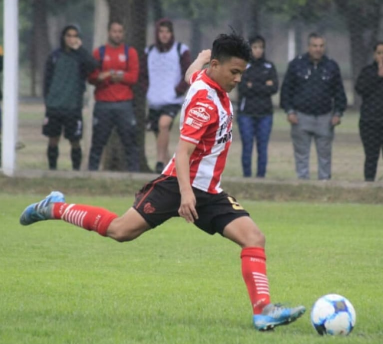 Dejó Instituto para volver al club de sus amores y ayudar a su papá