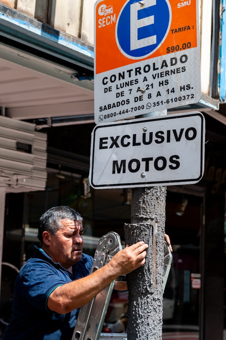 Delimitaron una zona de estacionamiento exclusivo para motos en Colón y General Paz.