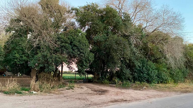 Delincuentes abrieron fuego, hirieron a un hombre y amenazaron a un nene.
