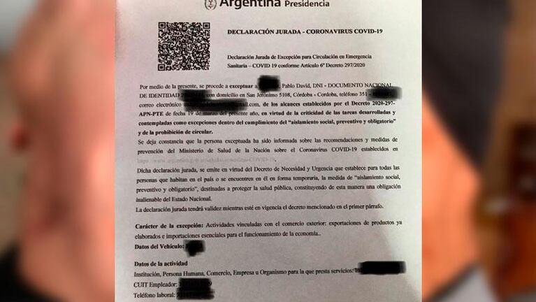 Denuncia que policías lo golpearon, pero lo imputaron por escapar de un control por la cuarentena