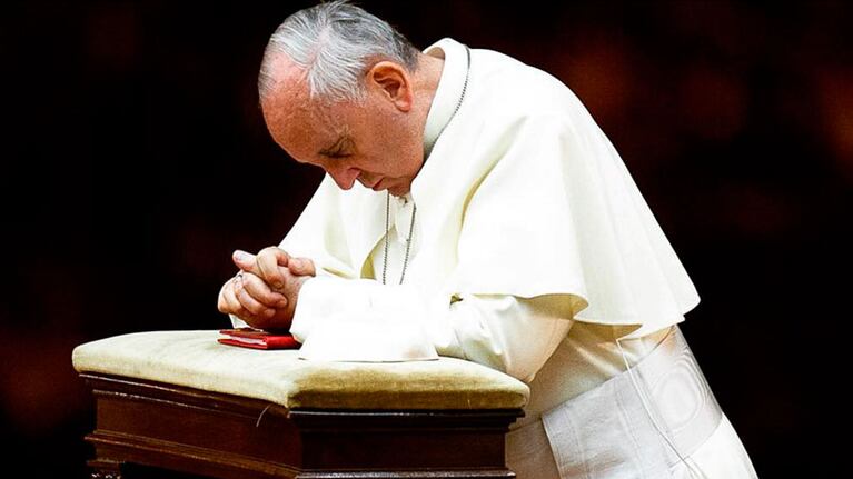 Denuncian que el Papa sabía de las aberraciones cometidas por el cura Corradi.